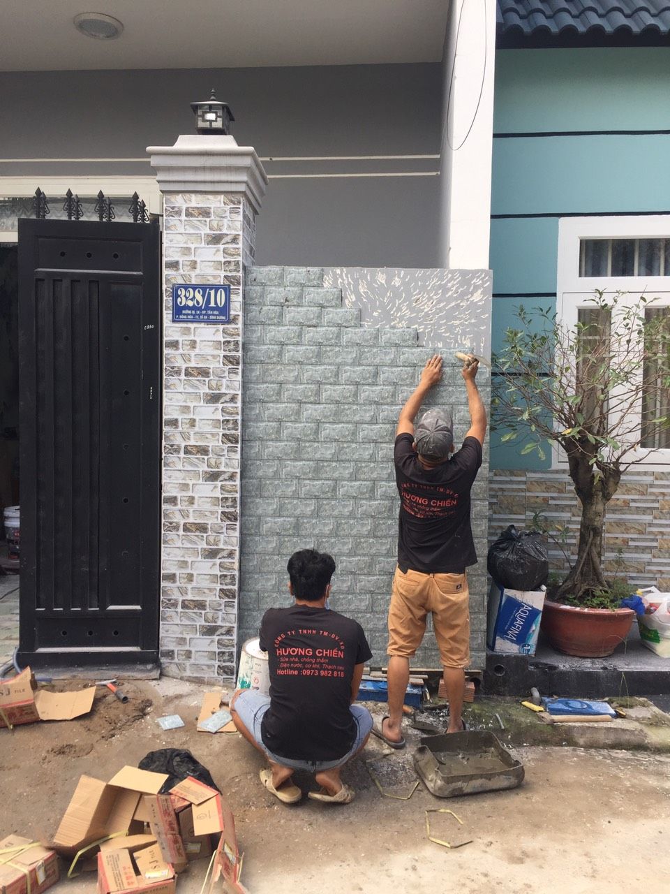 Thợ lát gạch tại Phú Nhuận