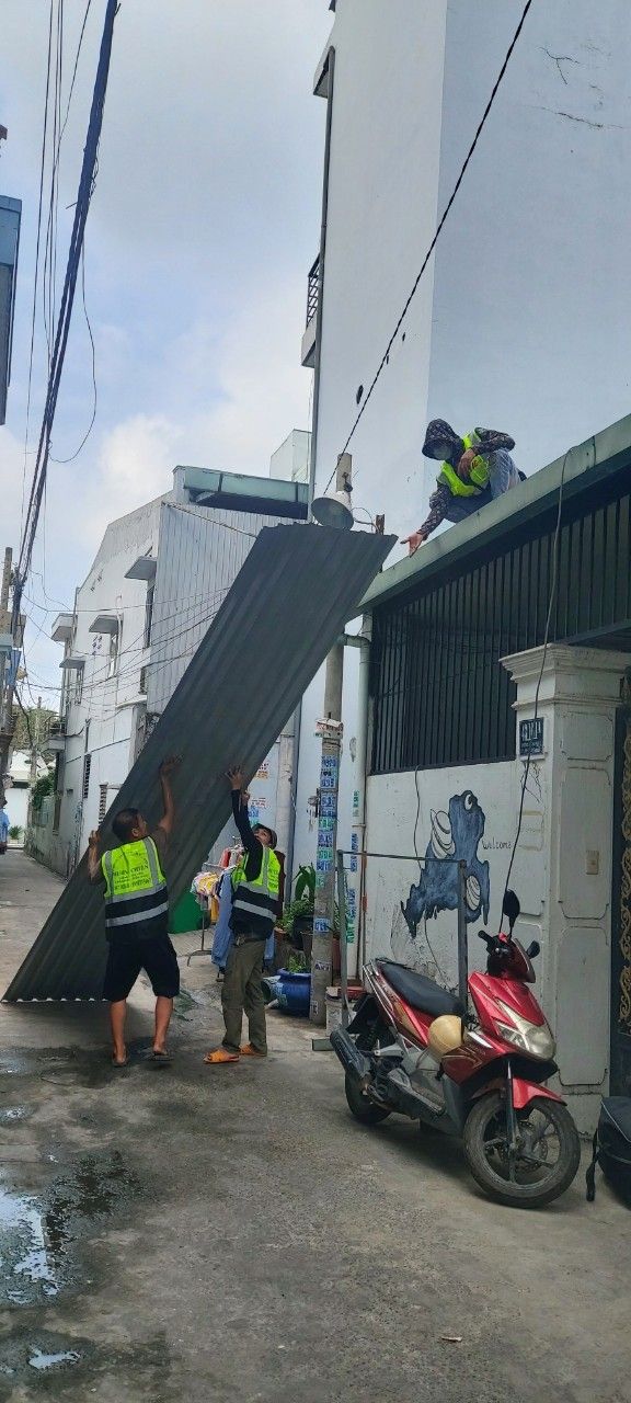 Dịch vụ chống dột mái tôn tại Quận 6 (Tiết kiệm tới 20%)