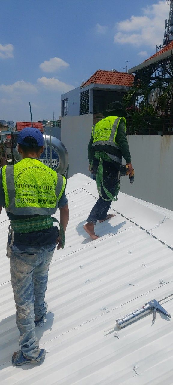 Dịch vụ sửa mái tôn bị dột tại Quận 10 Gọi ngay 0938773667