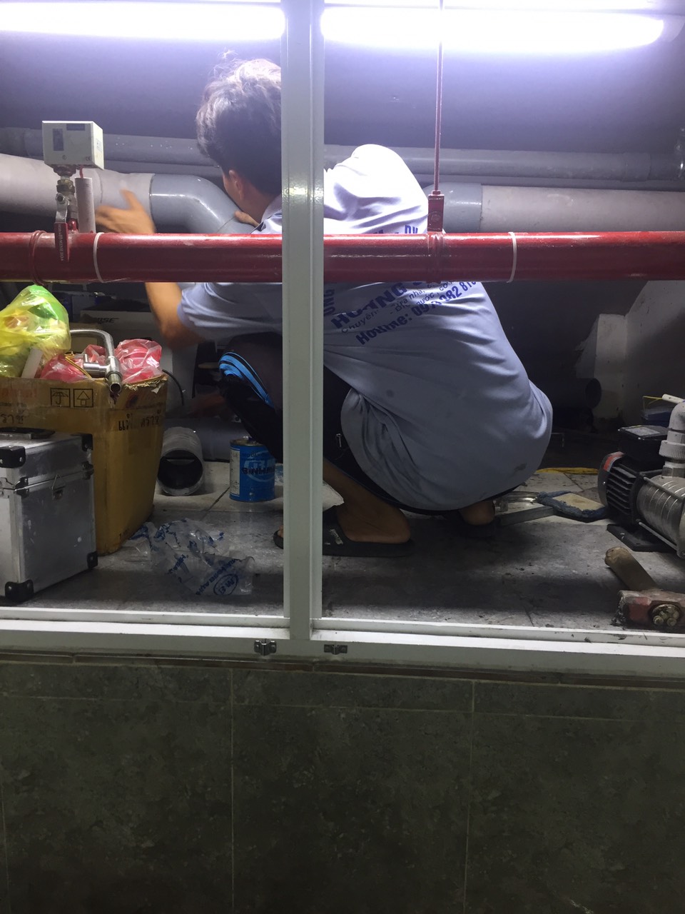 vệ sinh bồn nước tại TPHCM