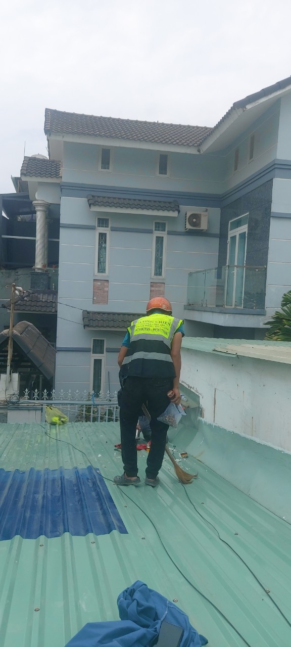 sửa mái tôn tại Quận 8