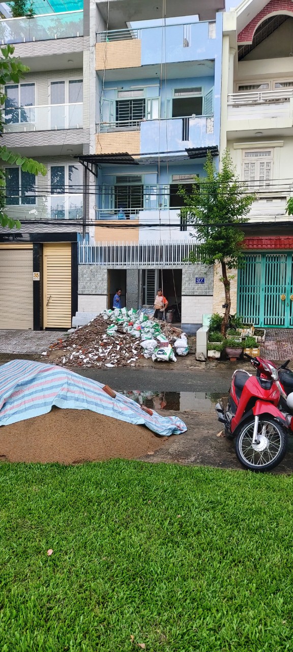 sửa nền gạch tại Quận 10