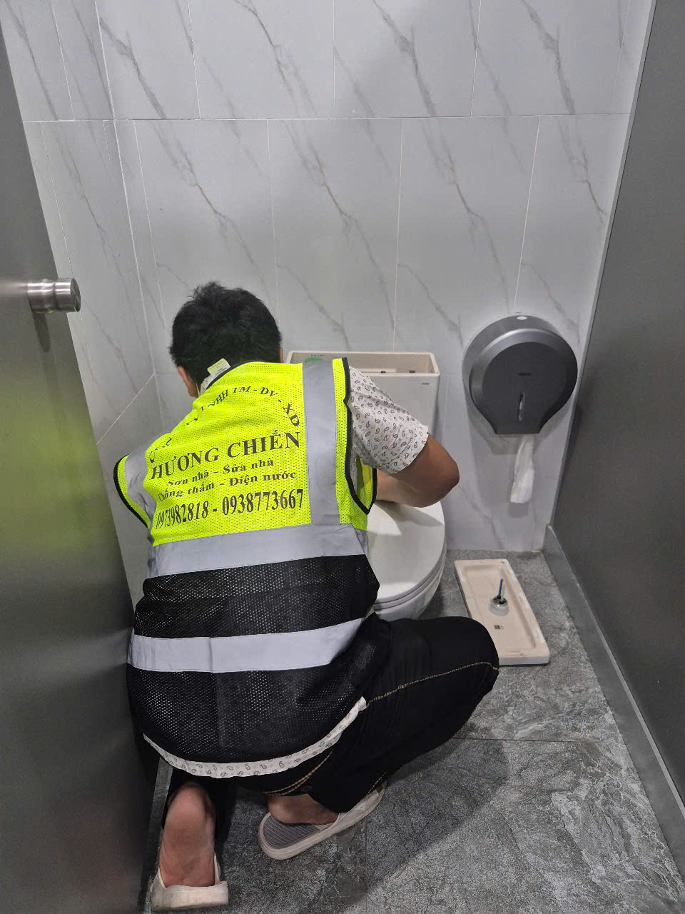 sửa bồn cầu tại Tân Bình